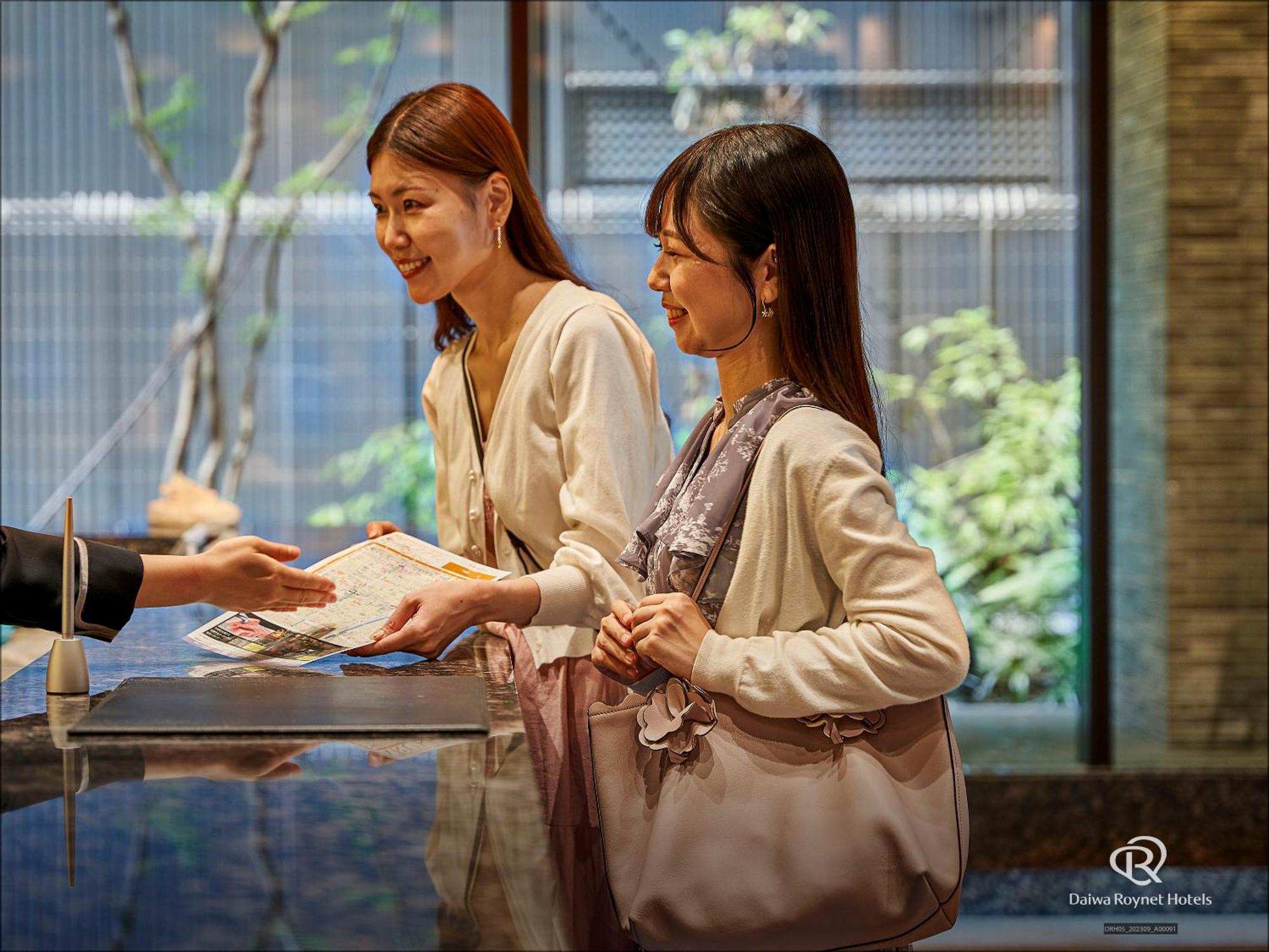 Daiwa Roynet Hotel Kyoto Shijo Karasuma Exteriör bild